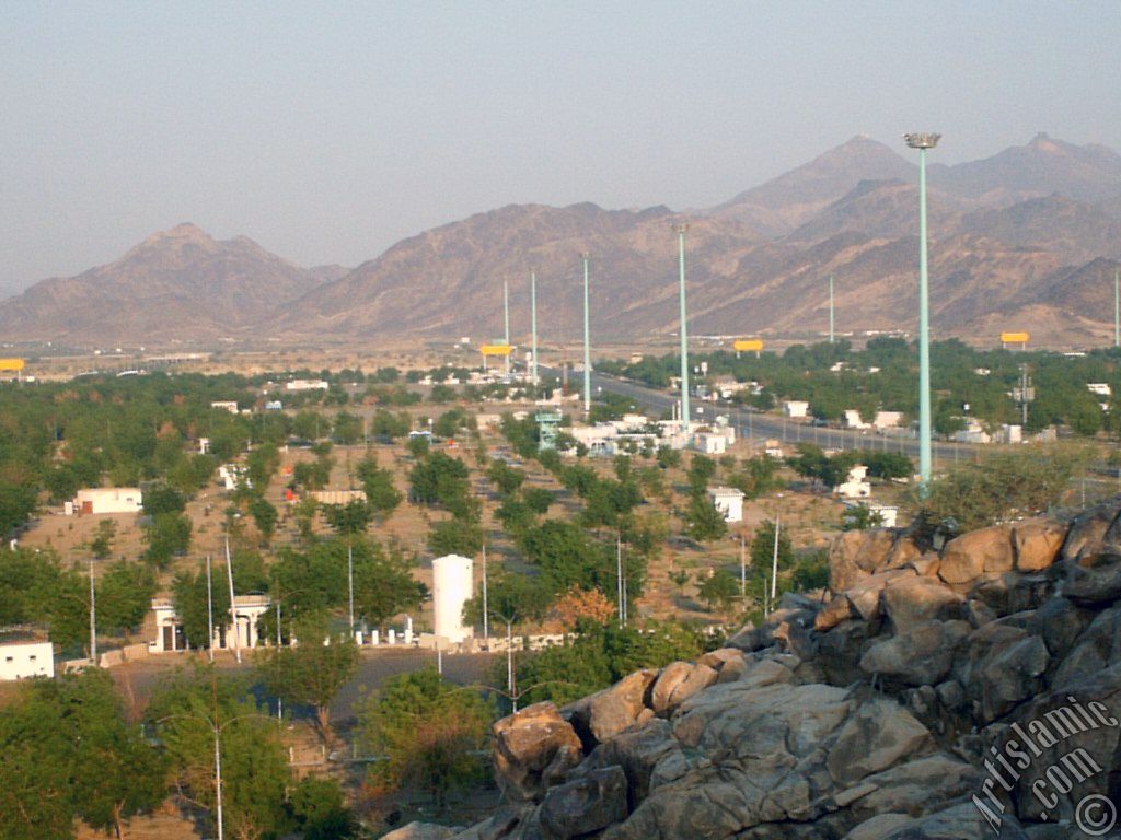 A picture of a part of the Field of Arafah taken from the Hill of Arafah in Mecca city of Saudi Arabia.
